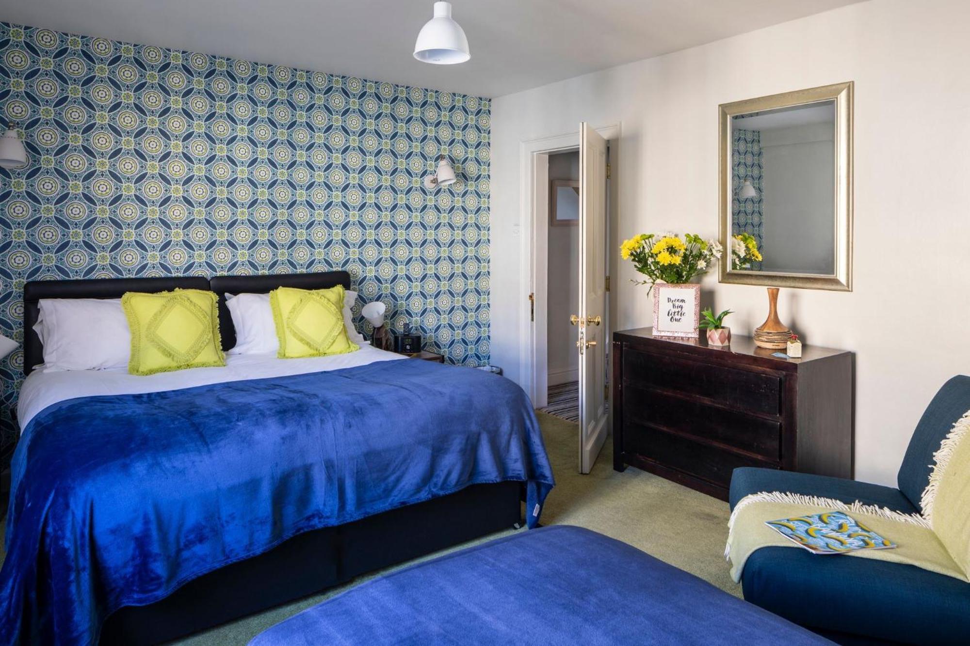 Dream Stays Bath - Trim Street Townhouse With Hot Tub Esterno foto